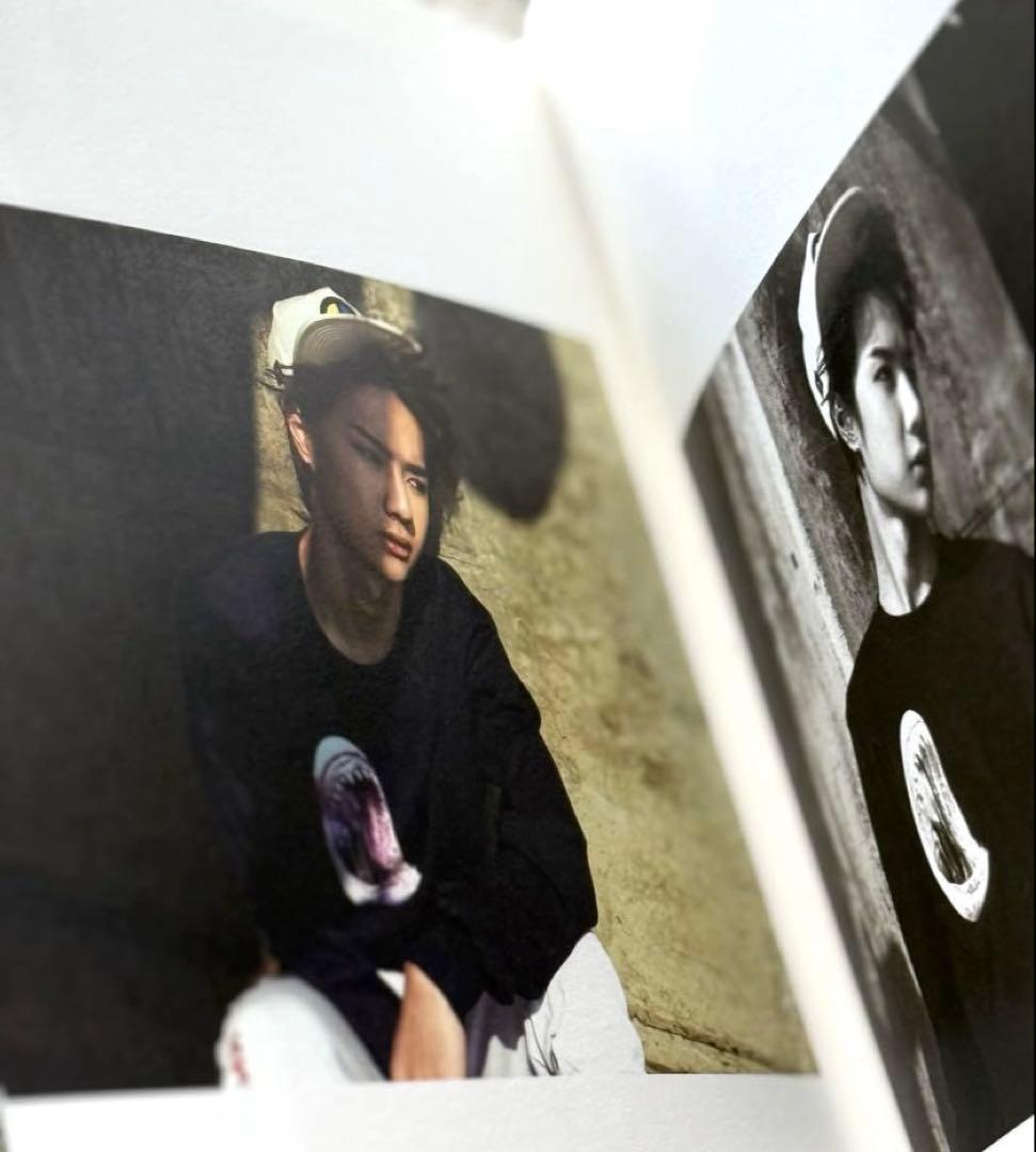 王一博 UNIQ 1st Mini ALBUM EOEO 中国版