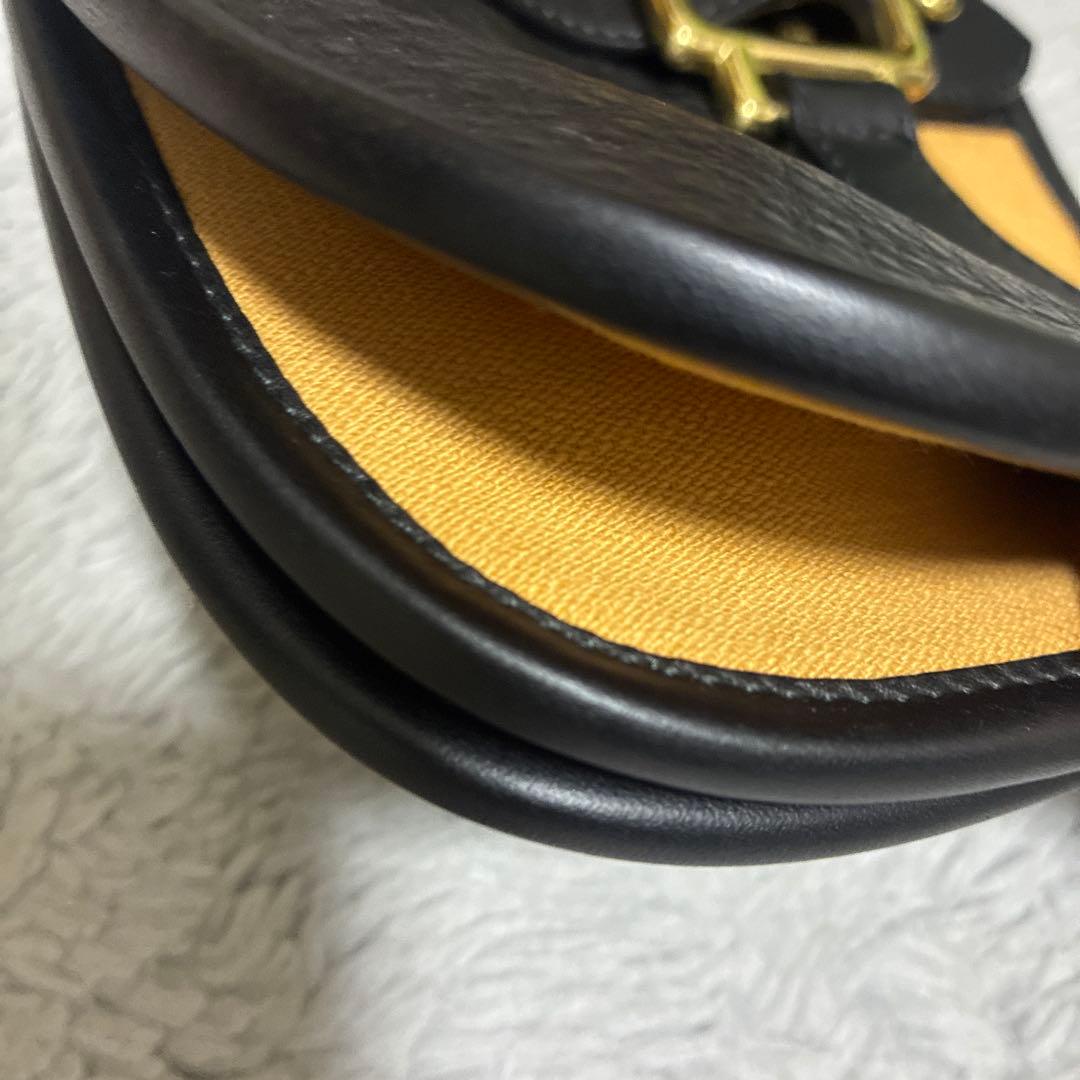 HUNTINGWORLDレザーショルダーバッグ 黒とイエロー