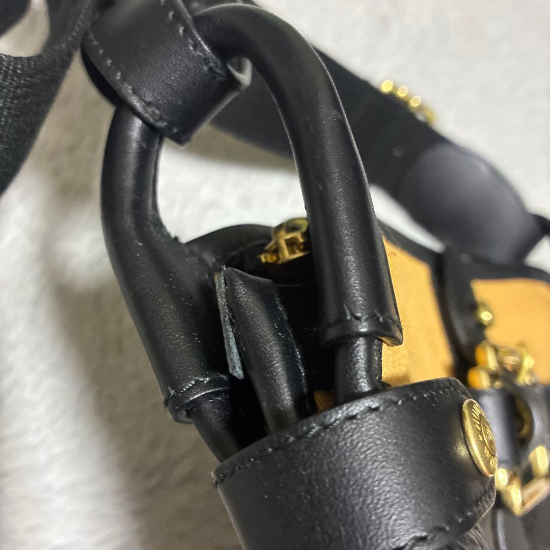 HUNTINGWORLDレザーショルダーバッグ 黒とイエロー