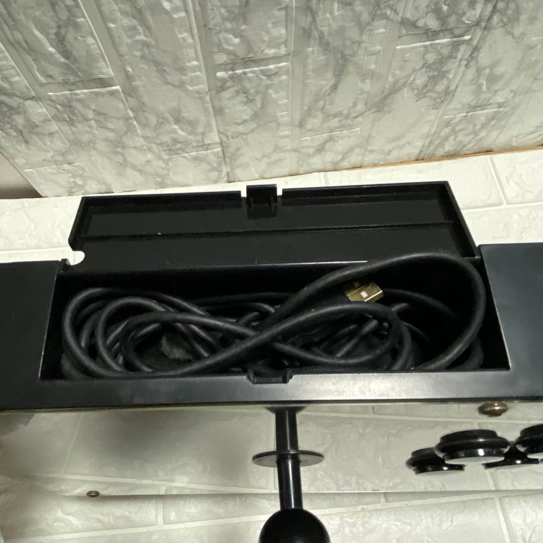 やま【箱付き】HORI ファイティングエッジ刃 PS4/PC