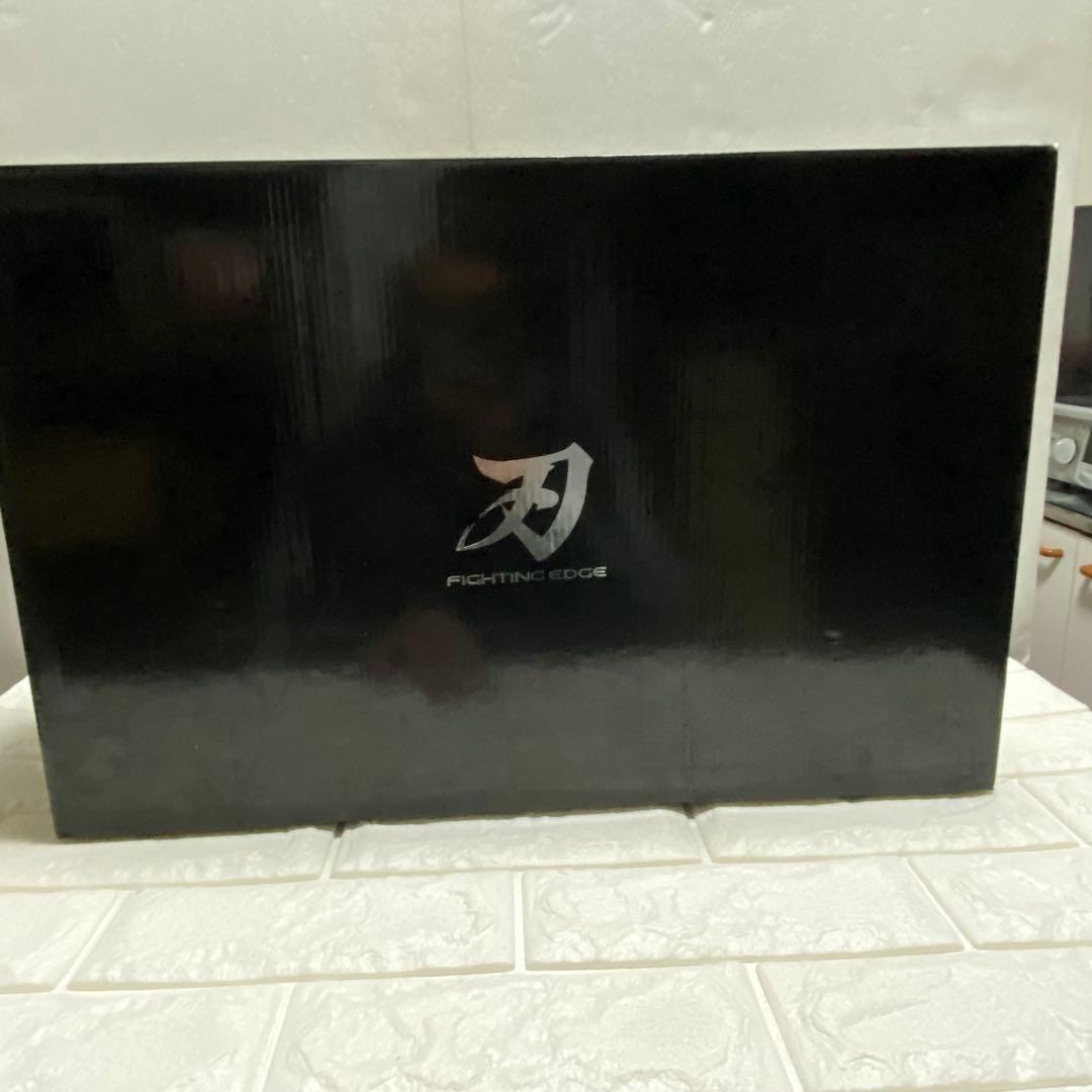 やま【箱付き】HORI ファイティングエッジ刃 PS4/PC