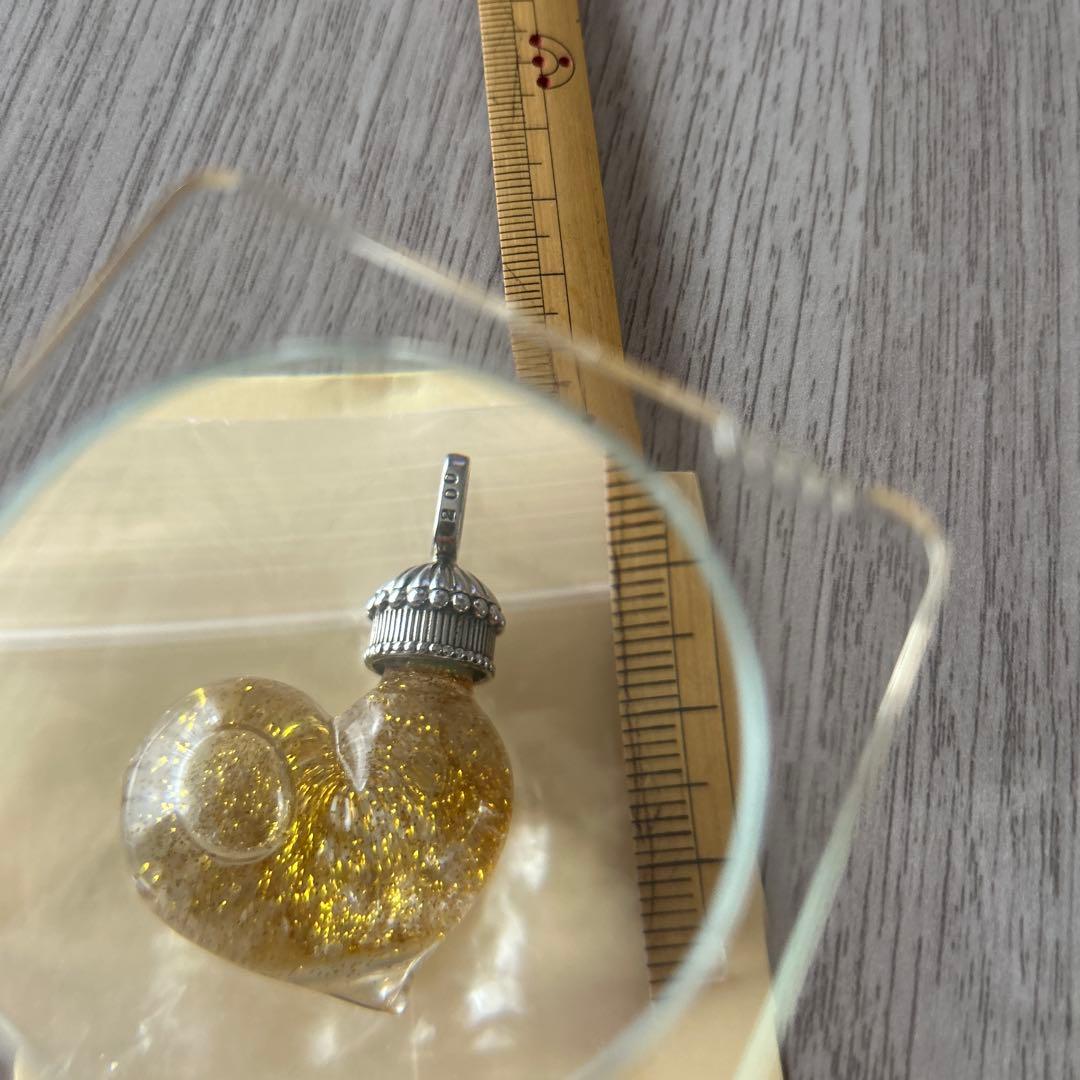 【2カラットダイヤ&金粉入】ガラス製 シルバーペンダントヘッド　チャーム