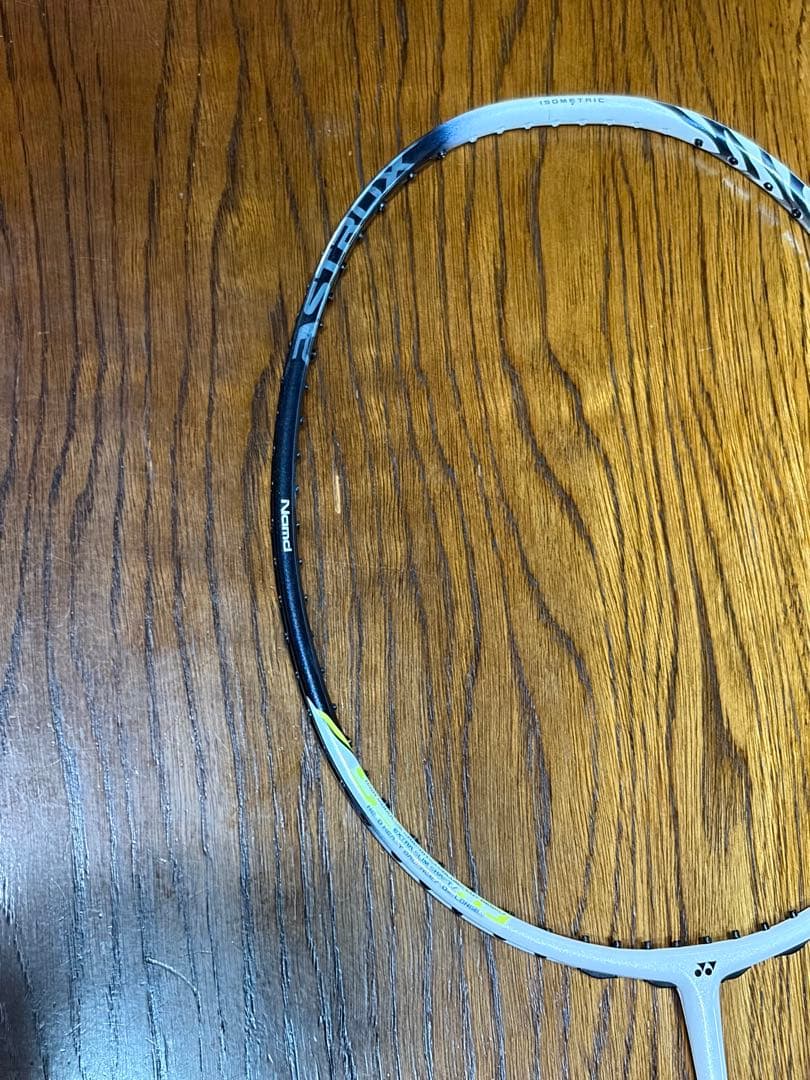 YONEX ASTROX 99プロ4uG5ホワイト/ブラック/イエロー