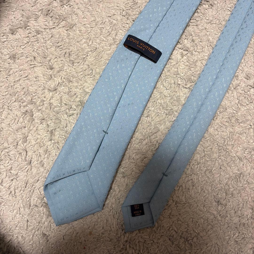 LOUIS VUITTON ライトブルー ネクタイ
