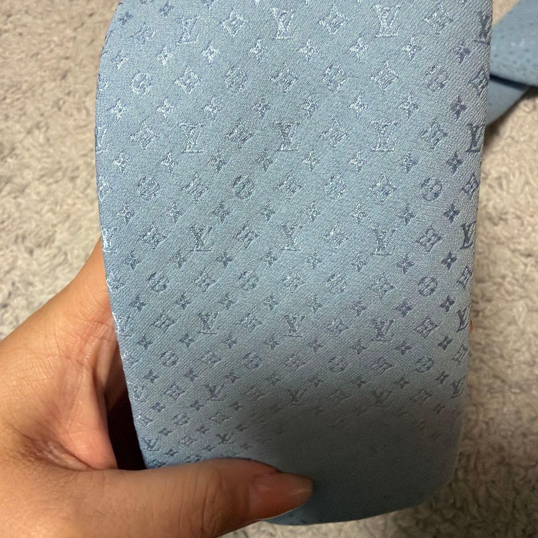 LOUIS VUITTON ライトブルー ネクタイ