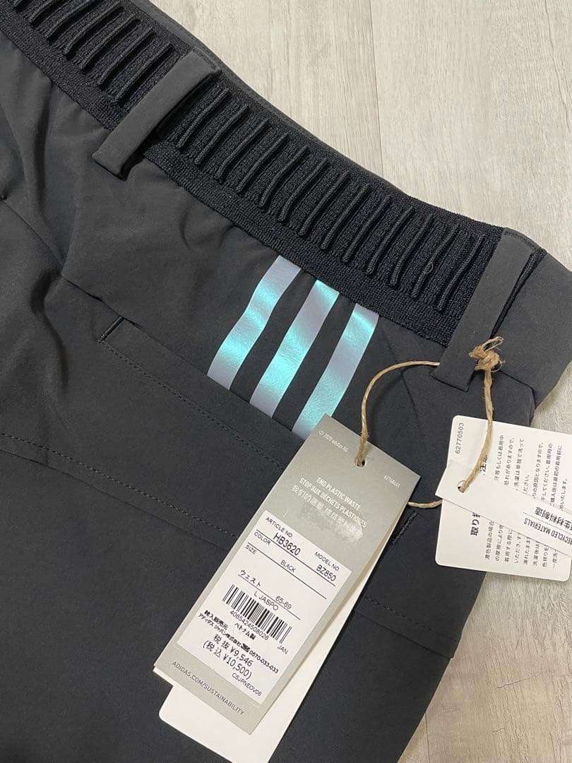 新品　Lサイズ　黒　アディダスゴルフ スリーストライプス サイドスリットスカート