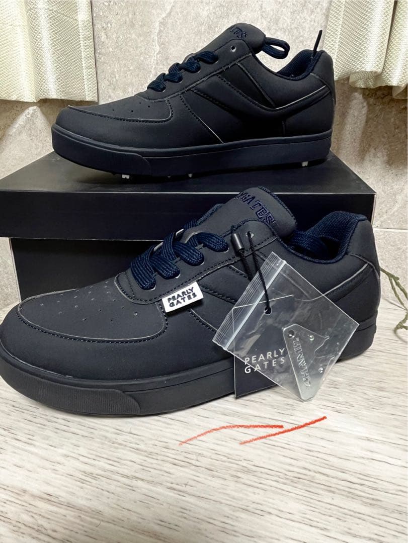 新品　タグ付きPEARLY GATES ネイビー スニーカー 23.5cm値下！