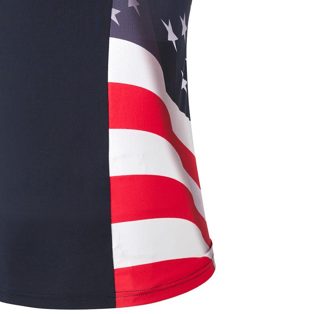 【美品】CASTORE社製　F1レッドブル・レーシング　XL USAレース限定