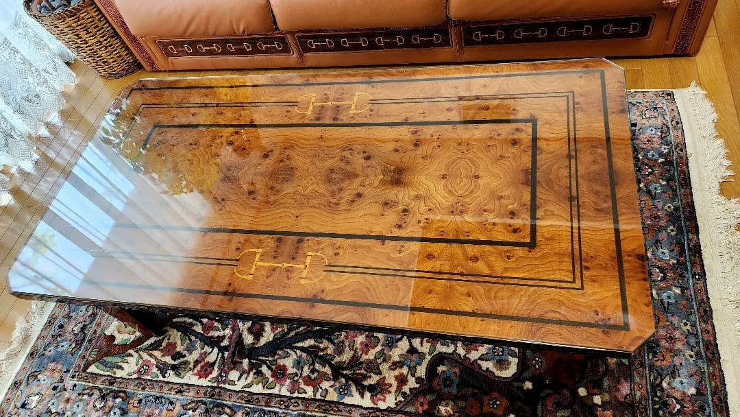 GUCCI グッチ ガラス天板のセンターテーブル