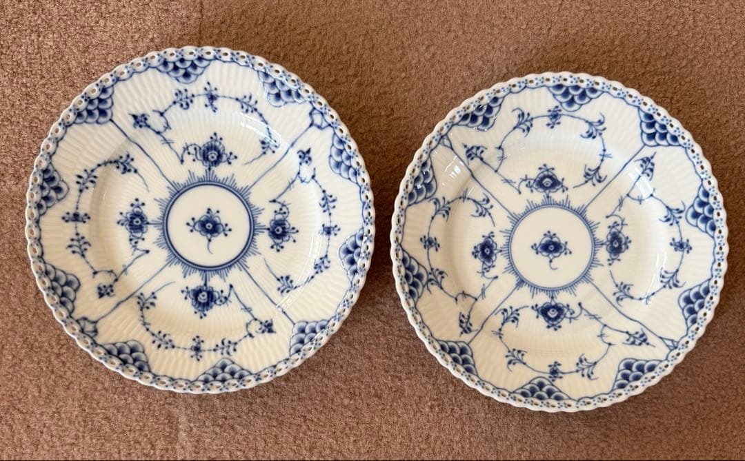   ブルーフルーテッド皿 2枚セット