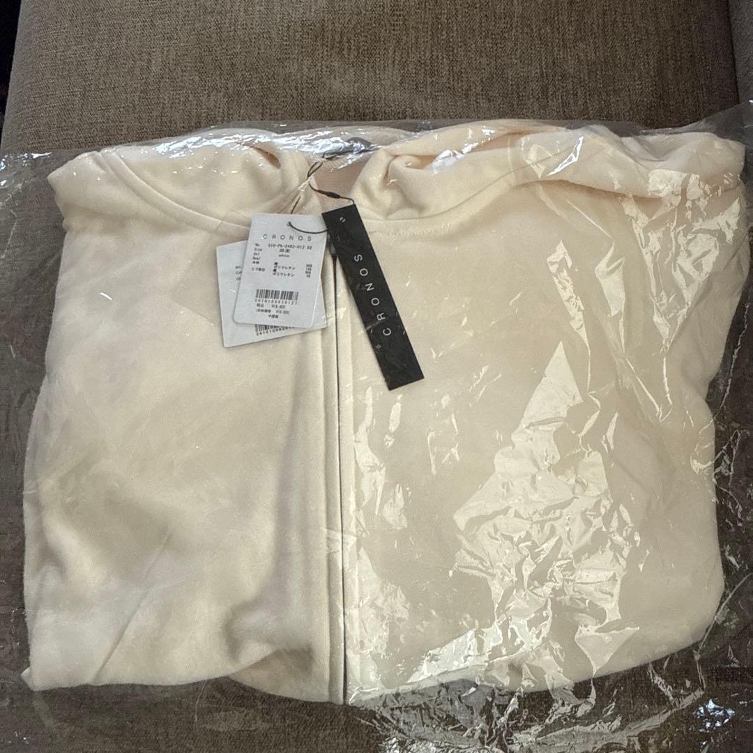 新品タグ付き★IRAL✖️CRONOS クロノス　ジップパーカーゆんころ