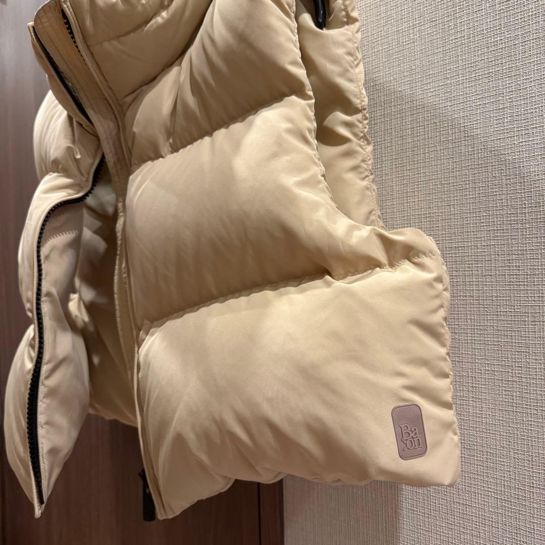 Bagon ベージュ ダウンベスト