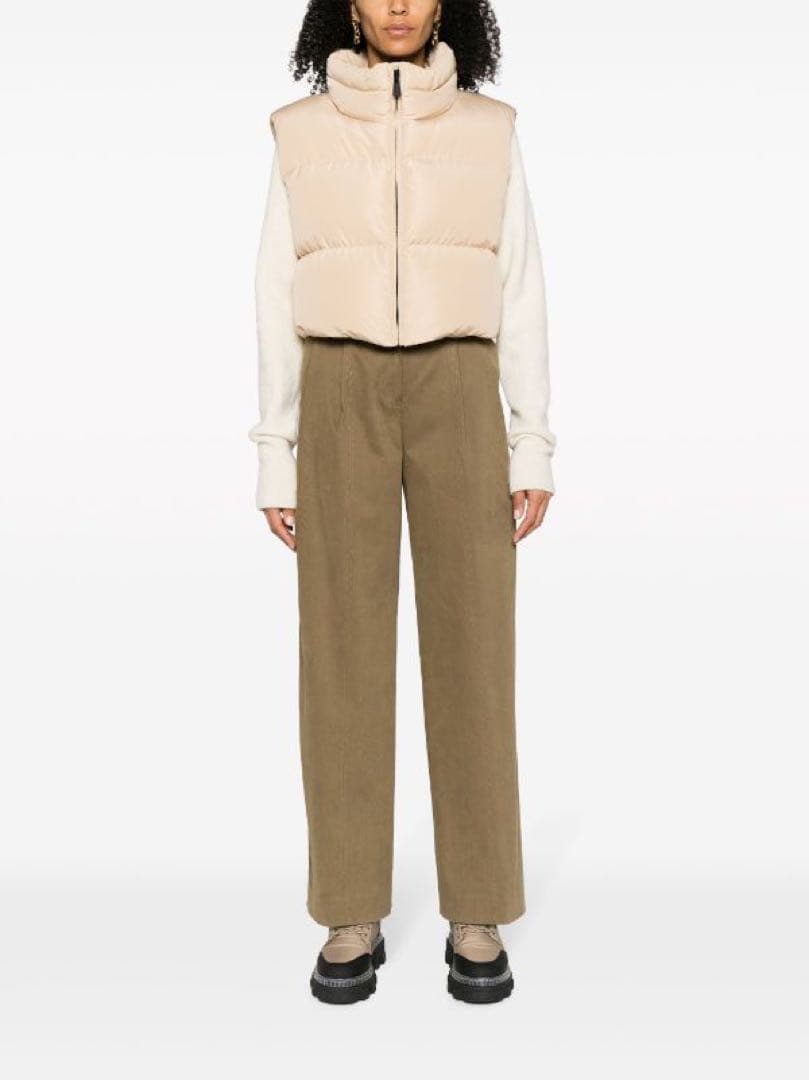 Bagon ベージュ ダウンベスト