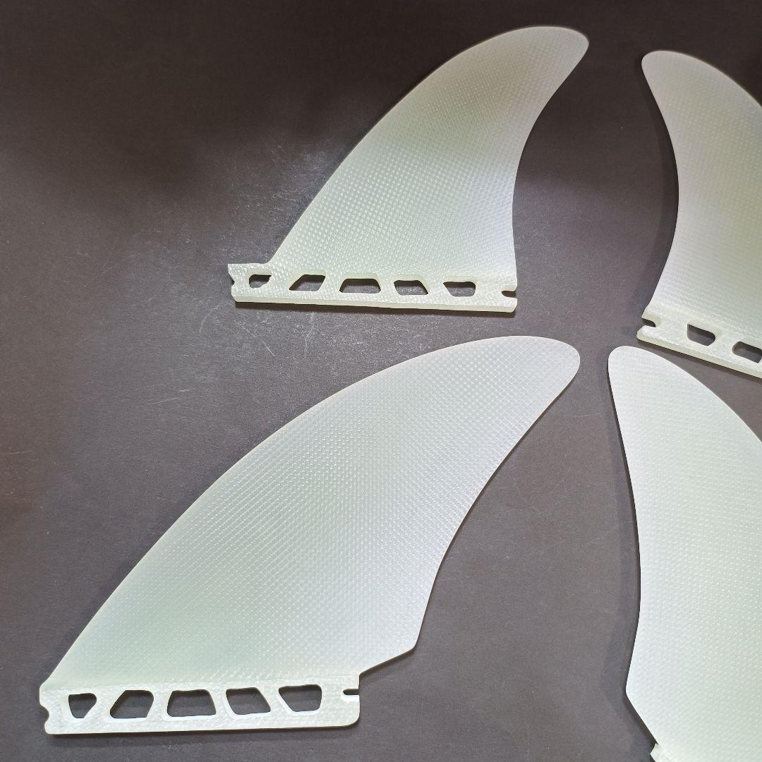 ラスト1セット　ＶＯＬＡＮカラー クワッドフィン　フューチャーフィン対応