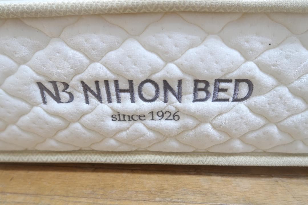 展示/日本ベッド/シルキーパフ/高級モダン/セミダブルマットレス