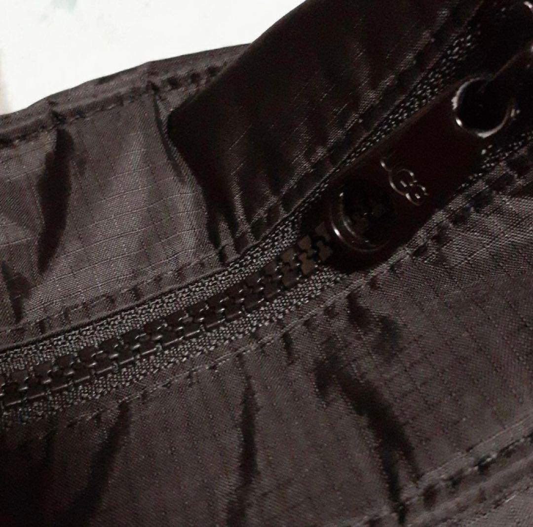 UGG クリスタル パッファー トートバッグ(ブラック)