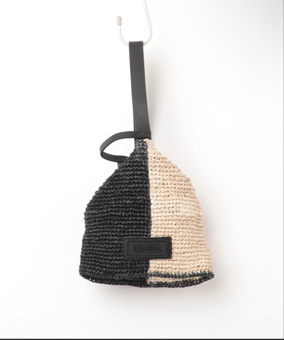 UN3D. BICOLOR RAFFIA MINI BAG / ¥16,500