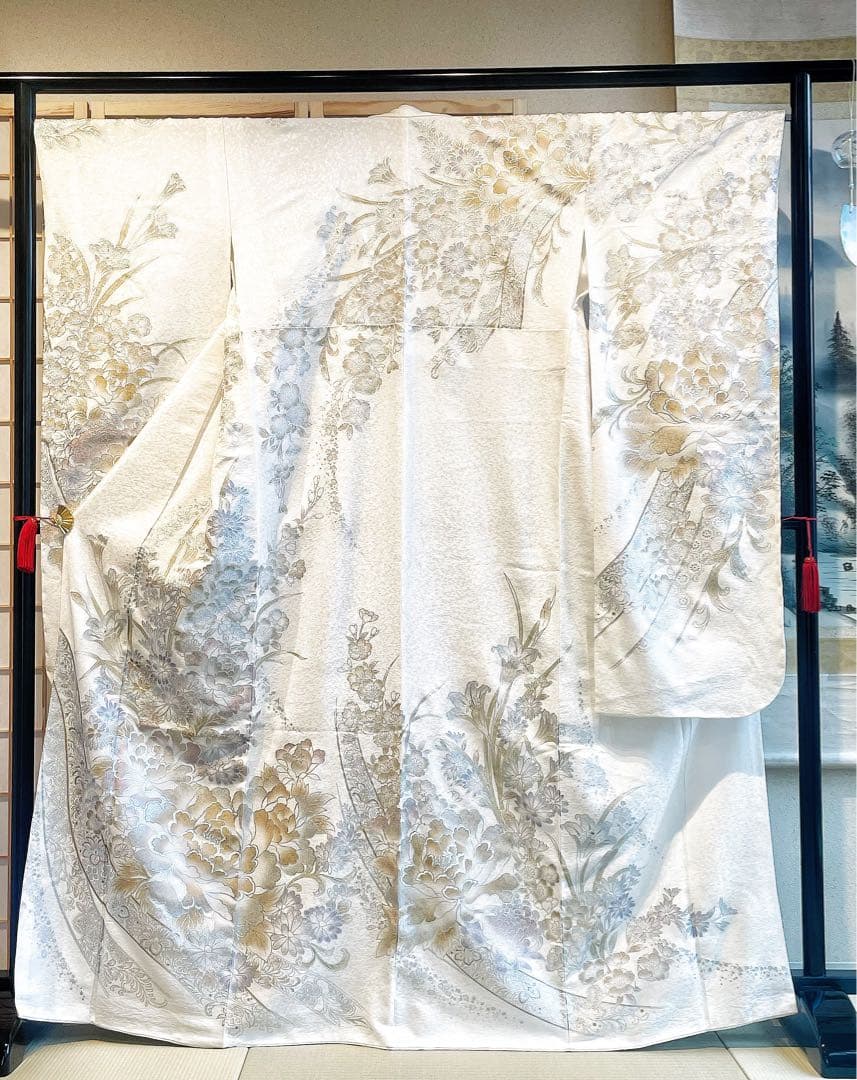 【喜織屋】 ＊新品＊高級振袖美品 振袖 白地 金彩刺繍 豪華絢爛結婚式 成人式