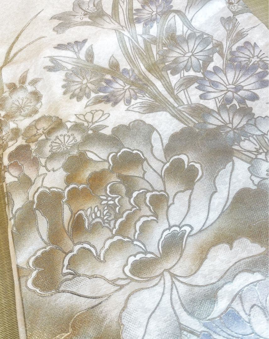 【喜織屋】 ＊新品＊高級振袖美品 振袖 白地 金彩刺繍 豪華絢爛結婚式 成人式