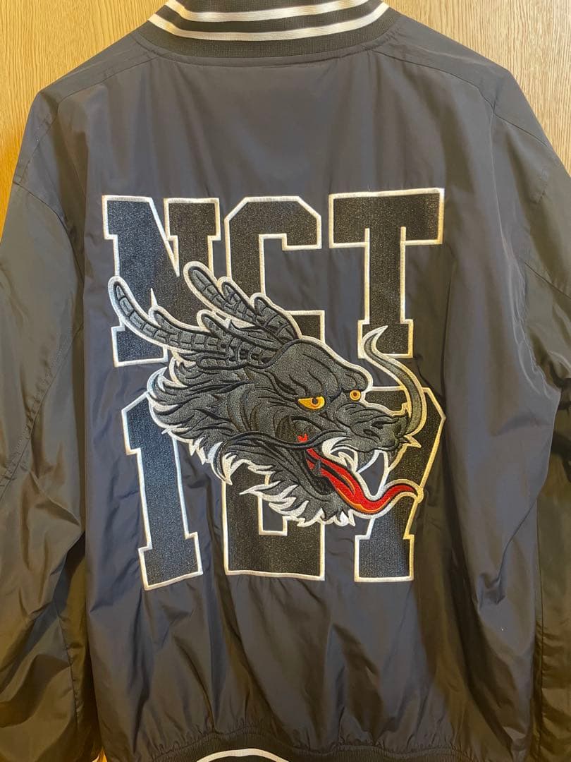 【激レア】NCT127 スタジャン ジャケット 公式グッズ