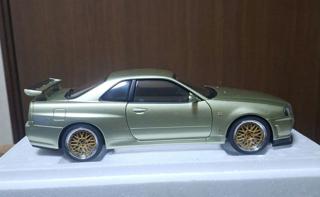 に*ー様 オートアート　日産　スカイライン　GT-R　BBS　ミニカー　1/18