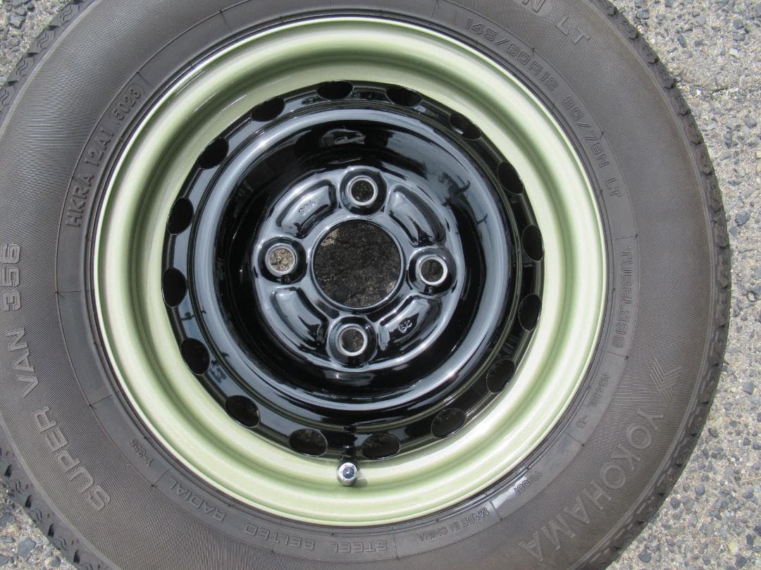 ひろ☆オーダー塗装　ブラックXグリーンリム　12インチ☆