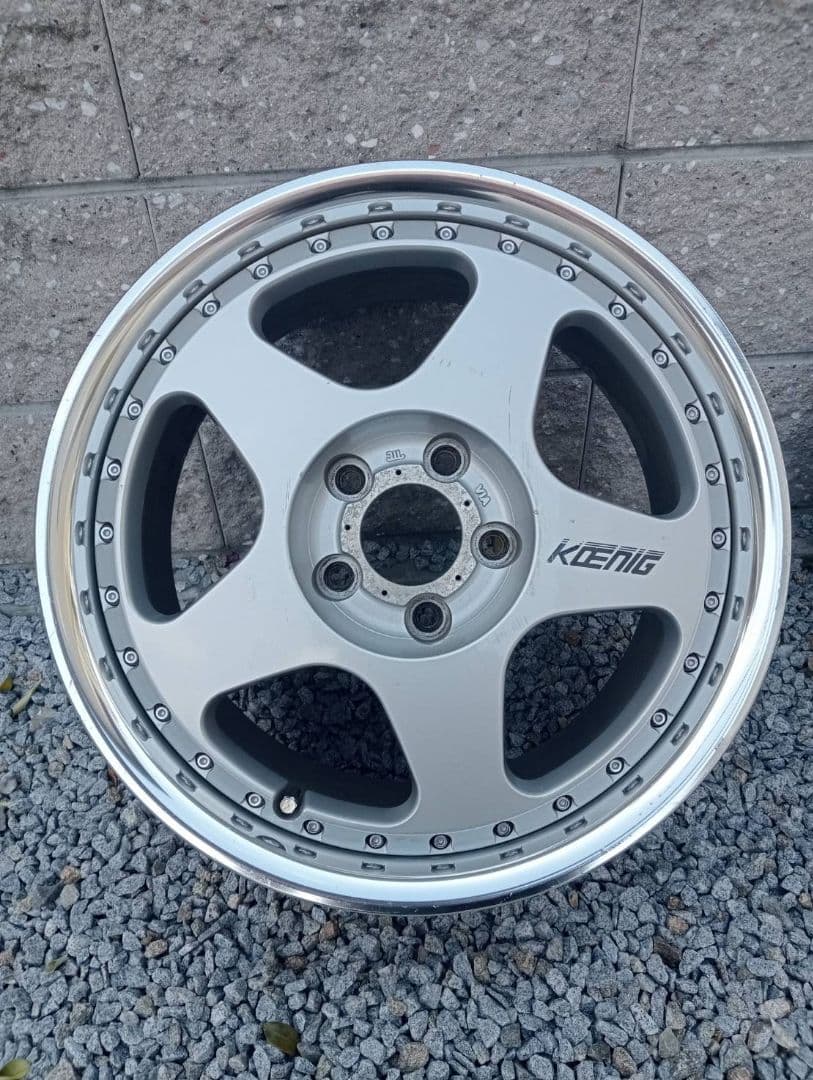 ケーニッヒ　17インチ　２本