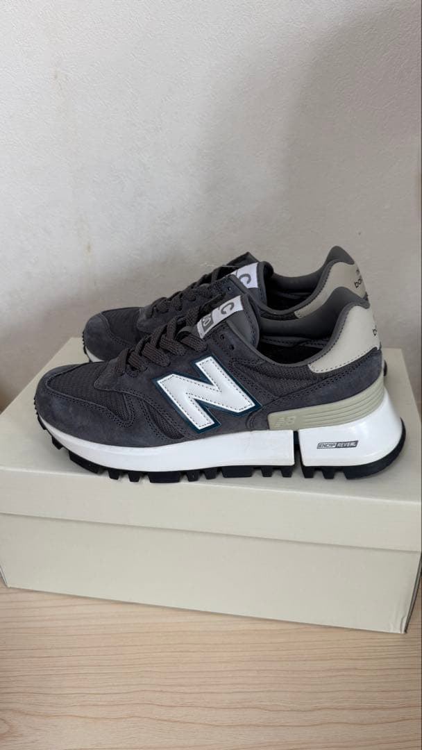 【新品未使用・試着なし】ニューバランス MS1300GG 23.5cm 箱タグ付
