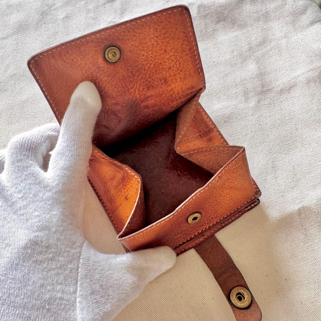 【メンテ済み】イルビゾンテ 二つ折り財布 コンチョ ヌメ 革 エイジング