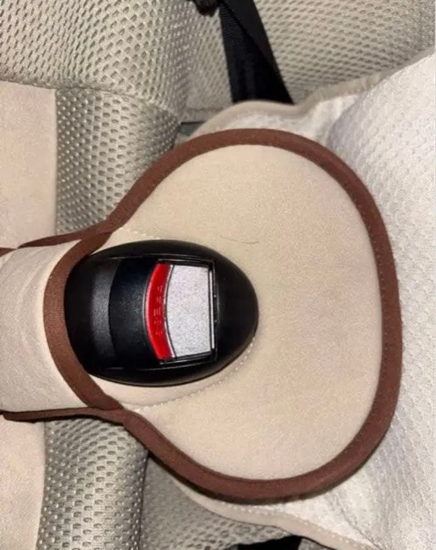 【新品パーツ有り！】エールべべ チャイルドシート クルットRウィ ベージュ