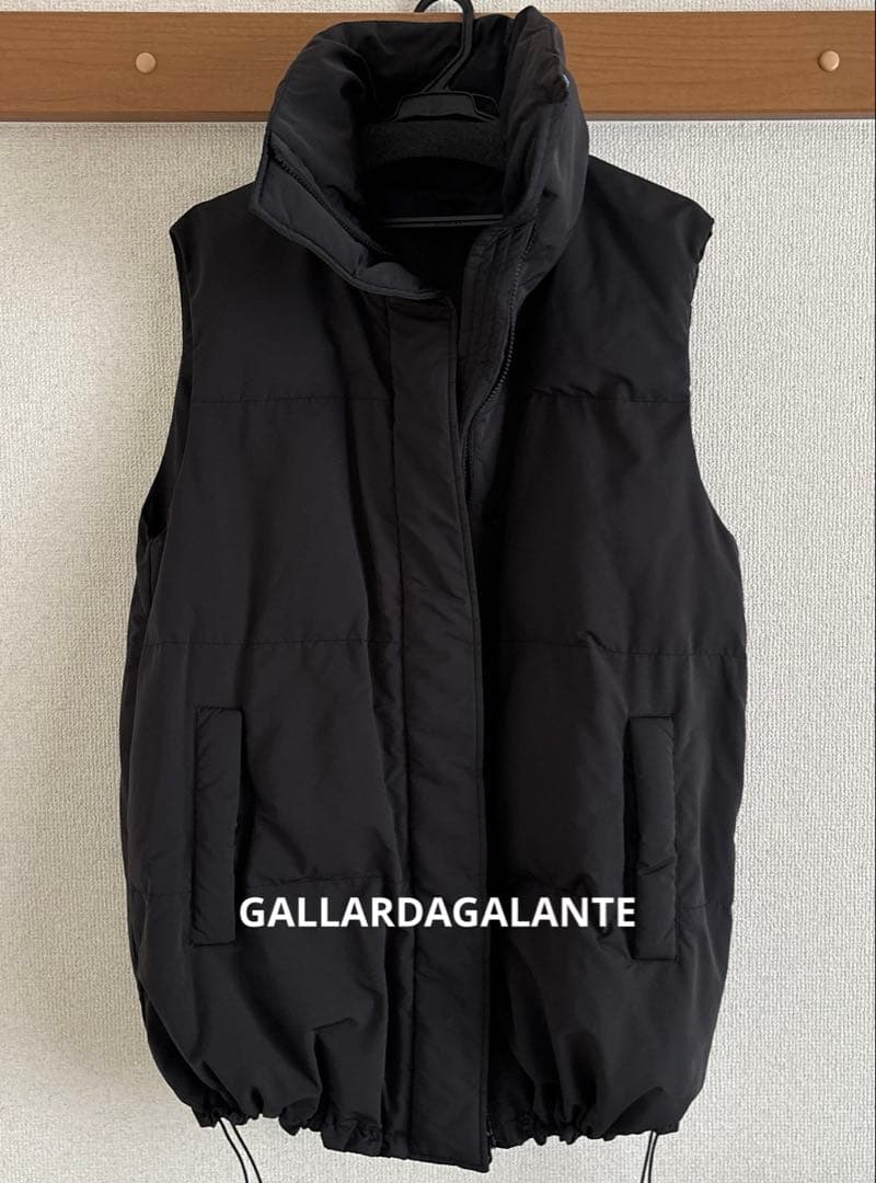 GALLARDAGALANTE ガリャルダガランテ／ブラック ダウンベスト