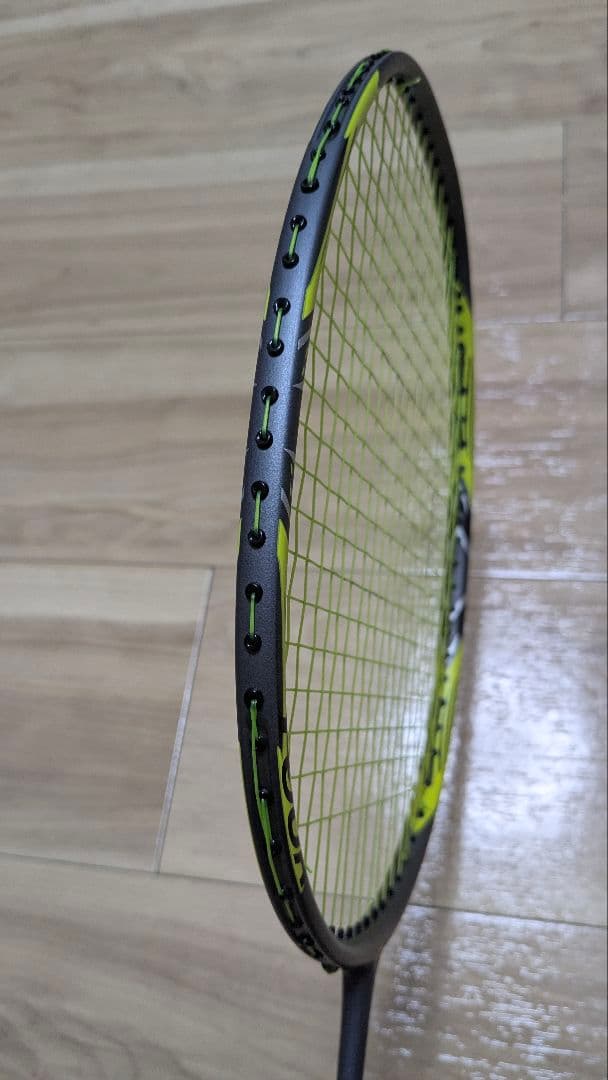ラケット YONEX ARCSABER 7 Tour 4UG5