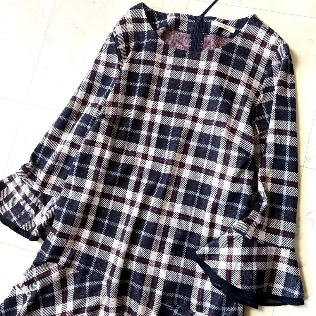 未使用級 ローズティアラ 大きいサイズ46 洗える 紺 チェックワンピース 4L