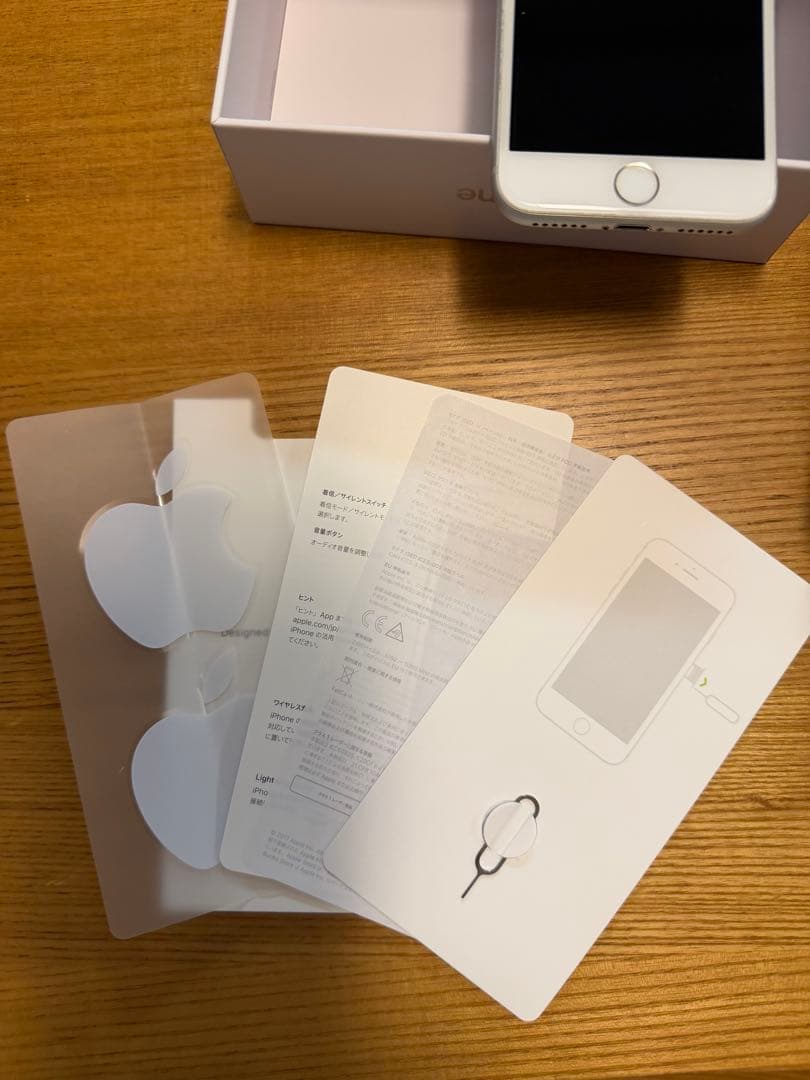 iphone8 256GB シルバー SIMロック解除済み 箱付き美品