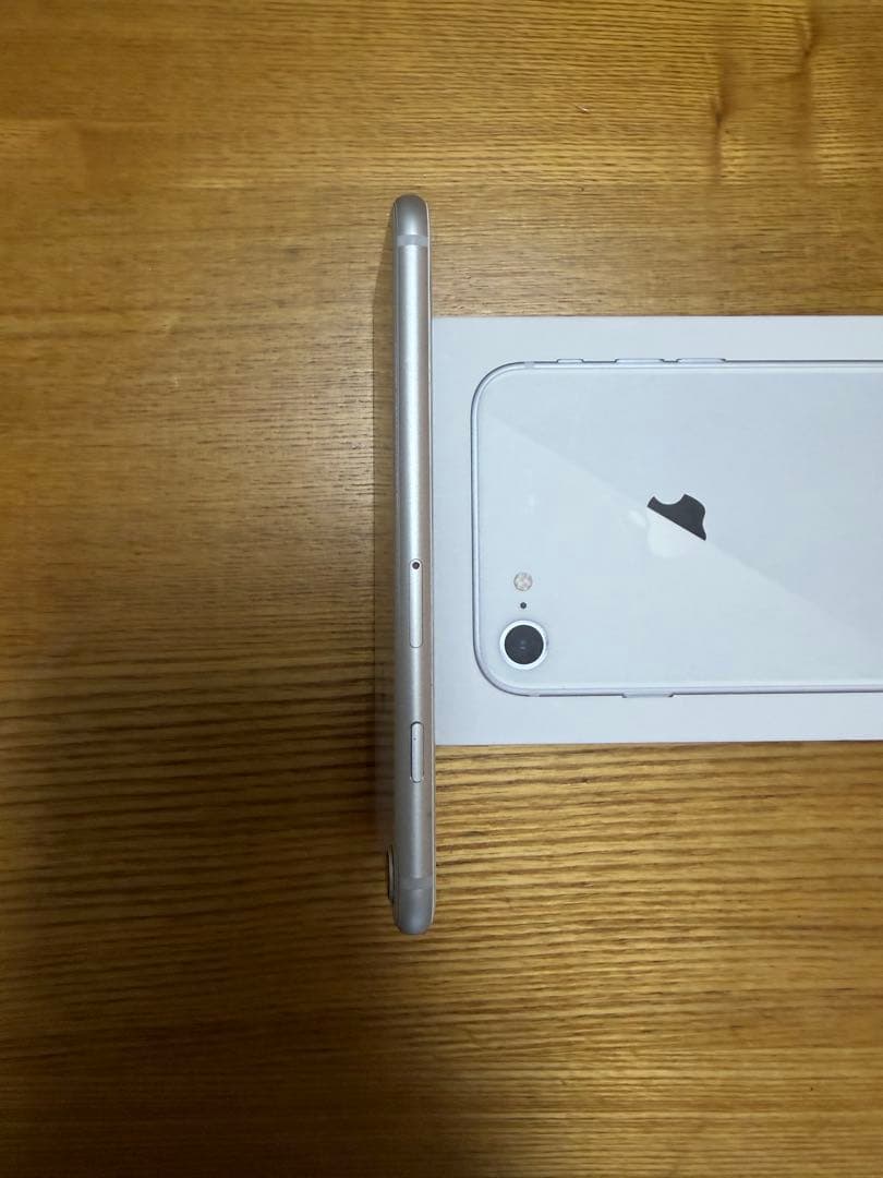 iphone8 256GB シルバー SIMロック解除済み 箱付き美品