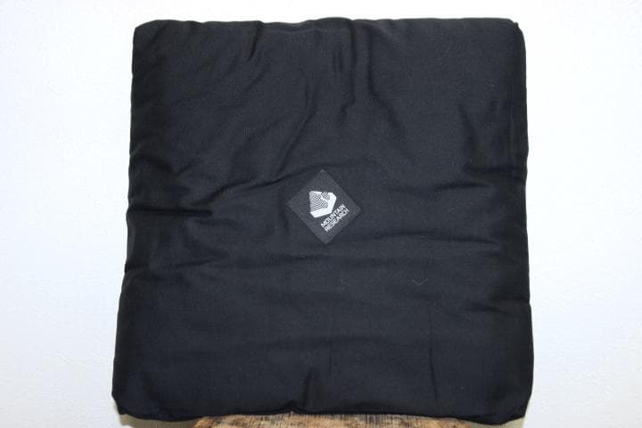 MOUNTAIN RESEARCH マウンテンリサーチ クッション 黒