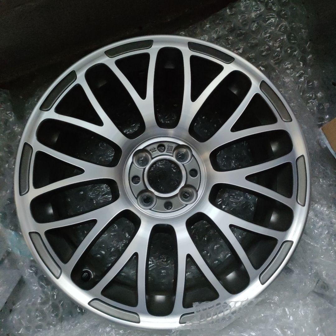 フィアット　アバルト　17インチホイール