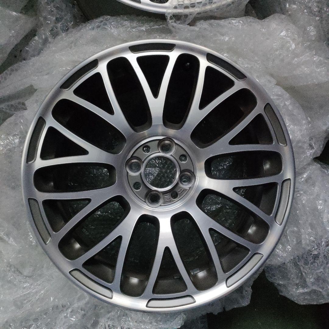 フィアット　アバルト　17インチホイール