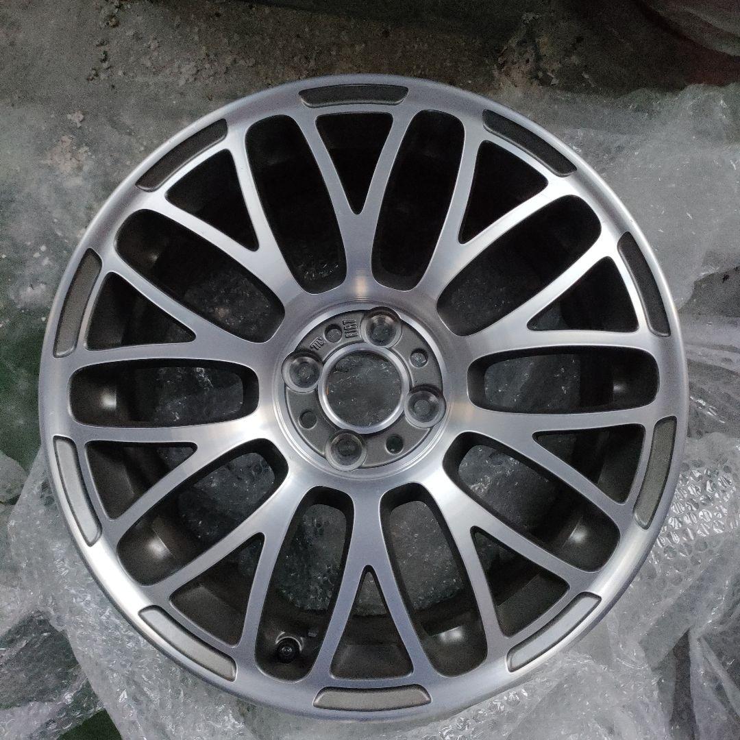 フィアット　アバルト　17インチホイール