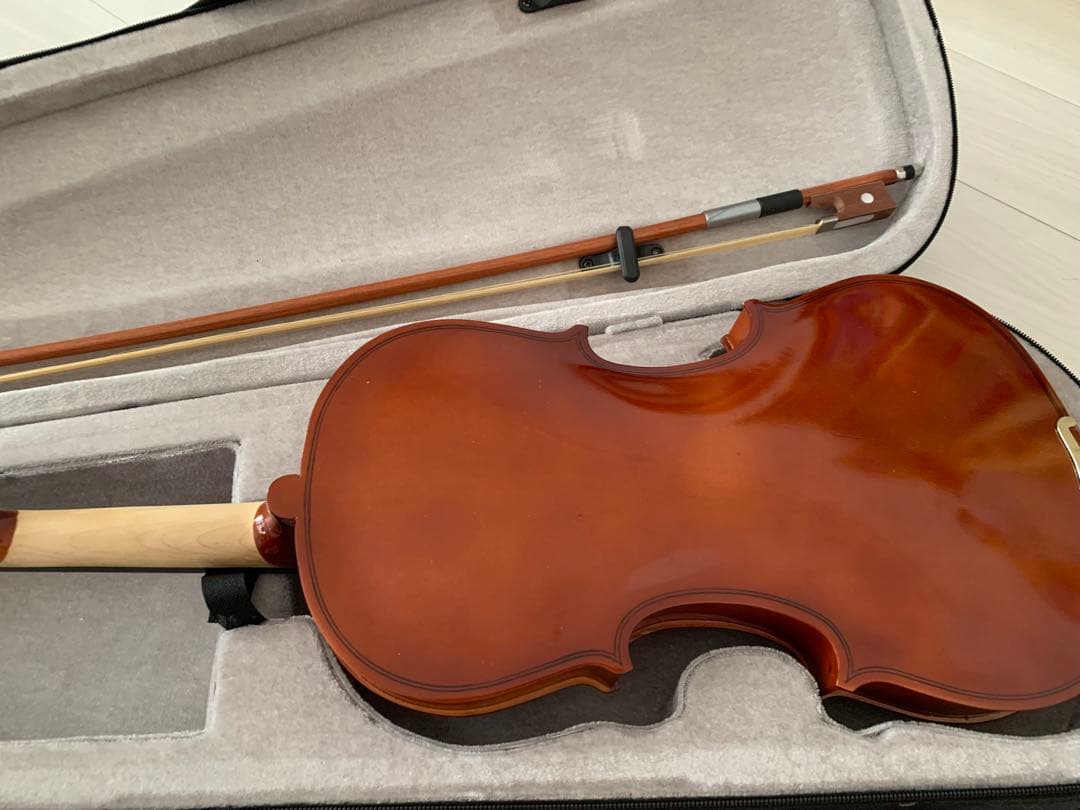 バイオリン4/4大人用　初心者用　弓ケース松脂付