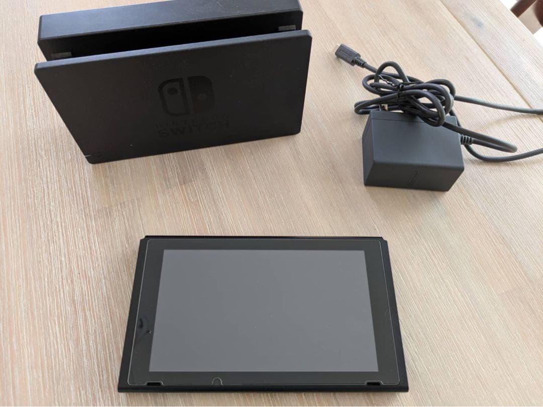 Nintendo Switch 本体 ブラック ドック付き