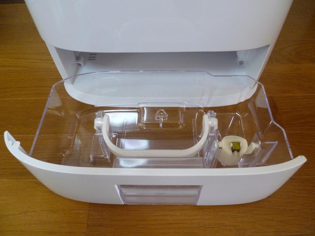 パナソニック Panasonicデシカント方式 衣類乾燥除湿機 F-YZS60