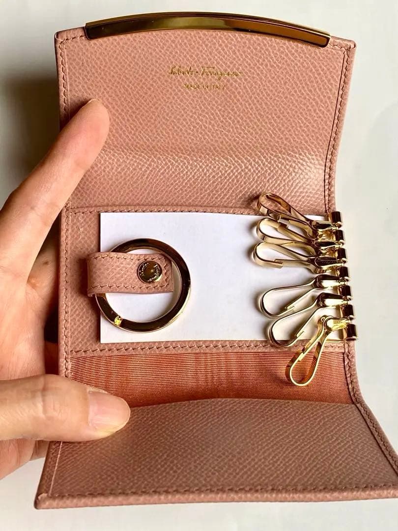 【新品 訳あり】Salvatore Ferragamo フェラガモ キーケース