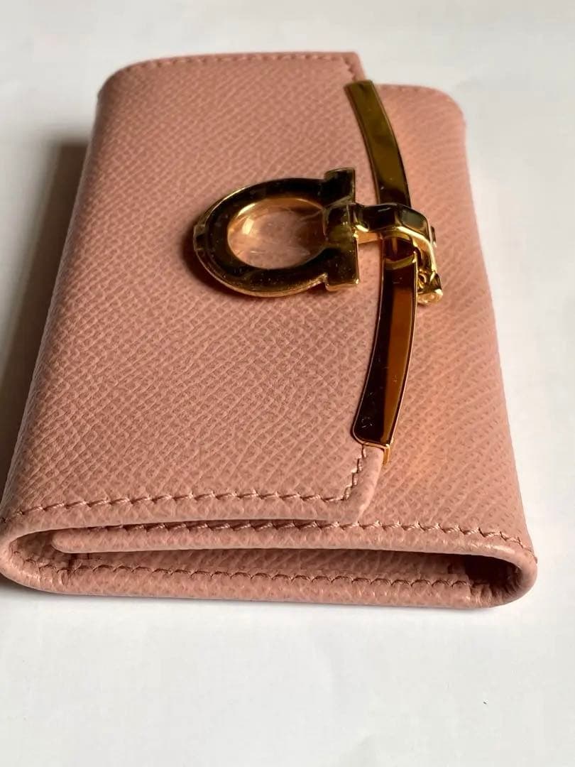 【新品 訳あり】Salvatore Ferragamo フェラガモ キーケース