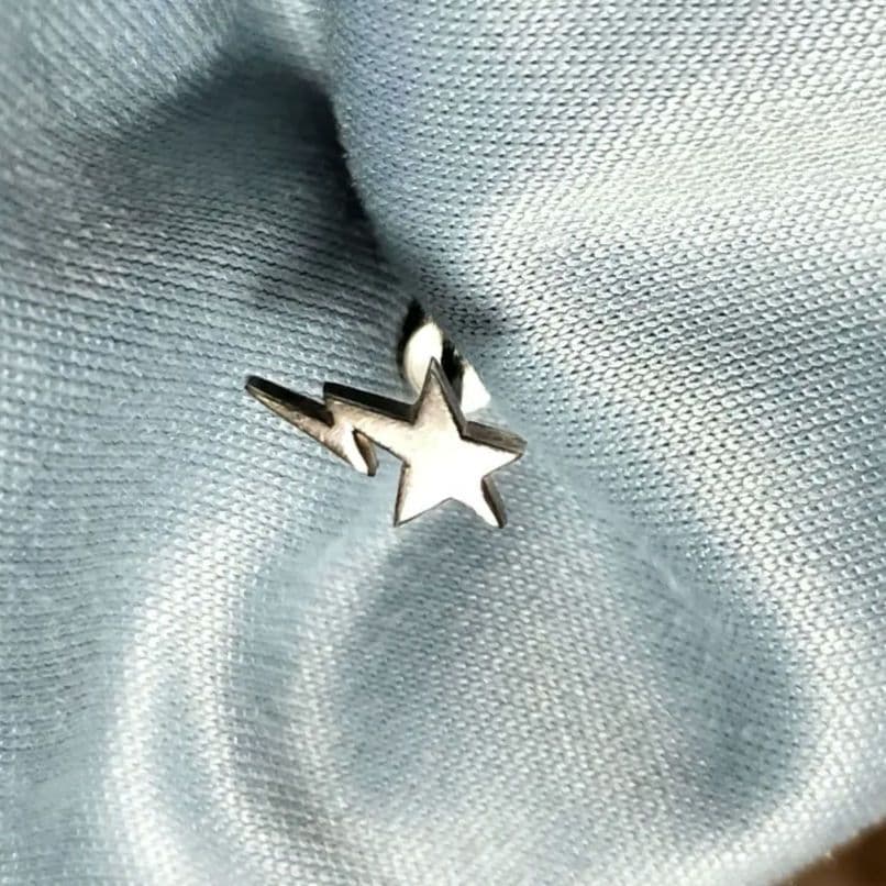 【A BATHING APE】BAPE STA シルバーピアス　片方のみ