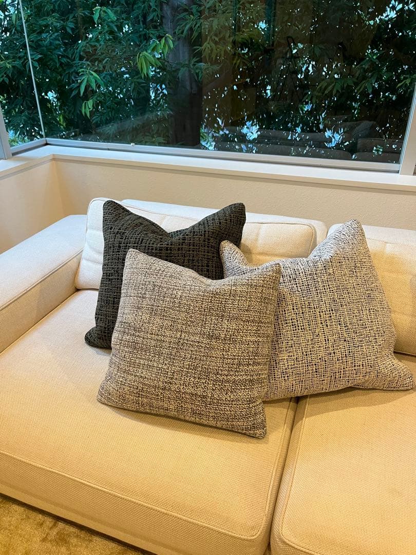 ミノッティ minotti クッション 黒ピローのみ