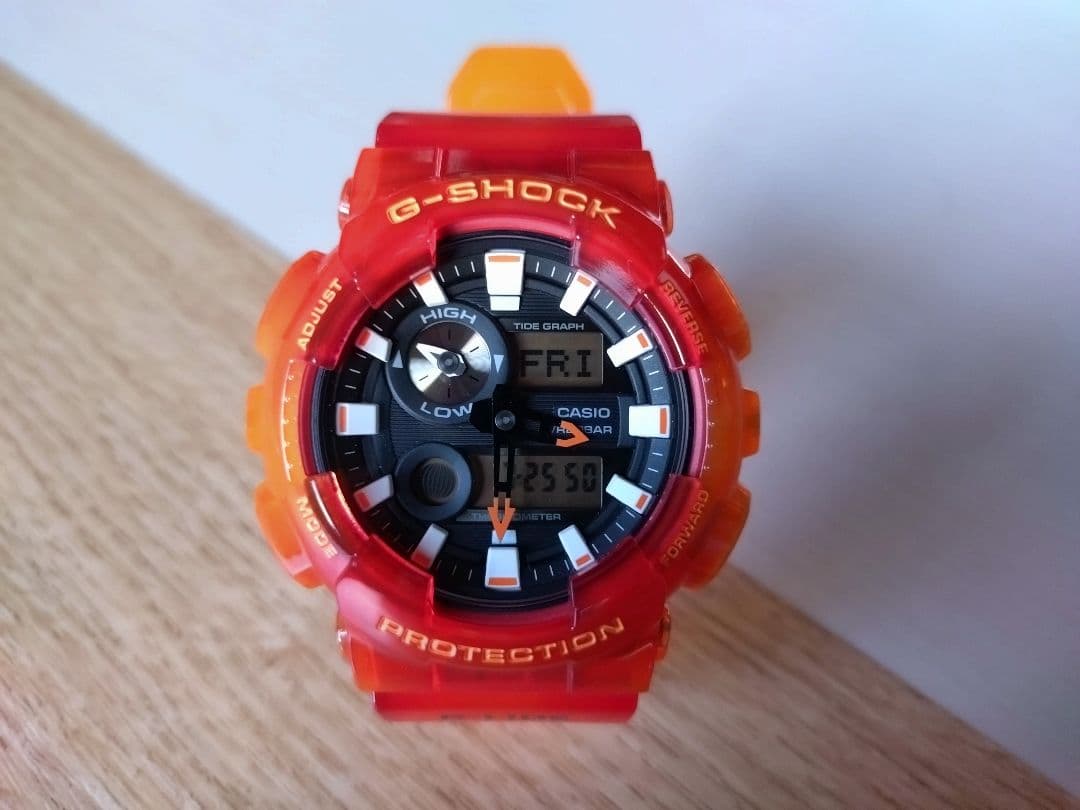 ま*こ様 G-SHOCK G-LIDE 金魚　GAX-100MSA