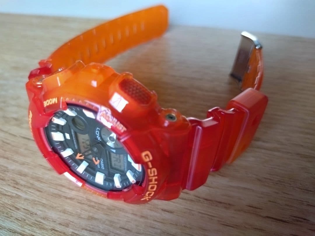 ま*こ様 G-SHOCK G-LIDE 金魚　GAX-100MSA