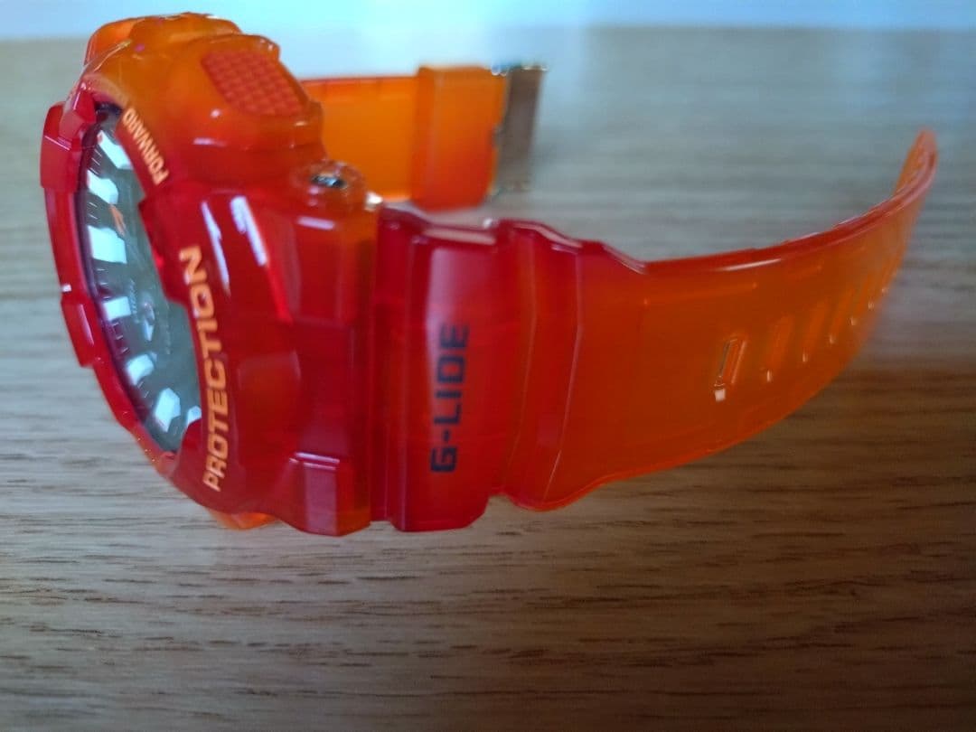 ま*こ様 G-SHOCK G-LIDE 金魚　GAX-100MSA