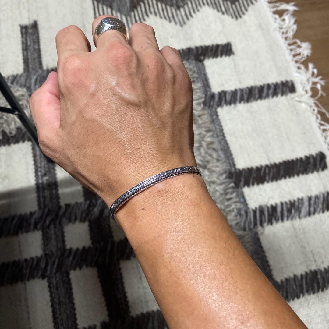 ソカロ　シルバーバングル　『ナロウアイビー』　Sサイズ